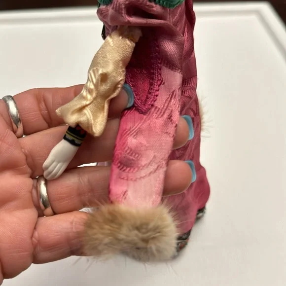 Vintage 9.5” Handmade Porcelain“CONE DOLL” Russian Fur Accents - Picture 13 of 16